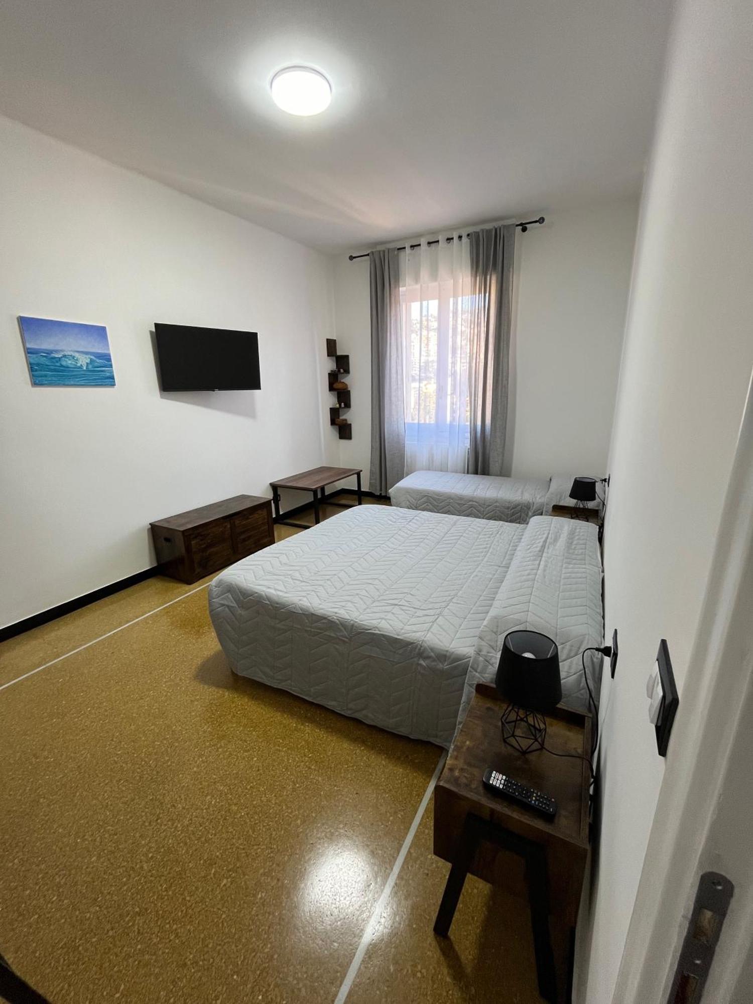 Gaslini Sea House Apartment Genoa Bagian luar foto